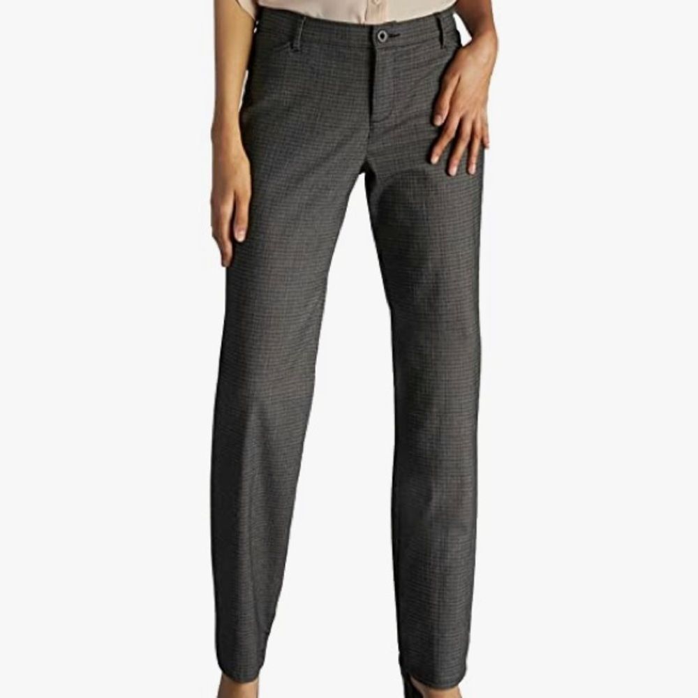 Women’s Lee Relaxed Fit Mid Rise Straight Leg Pants Gray  Plaid Size 18 Long